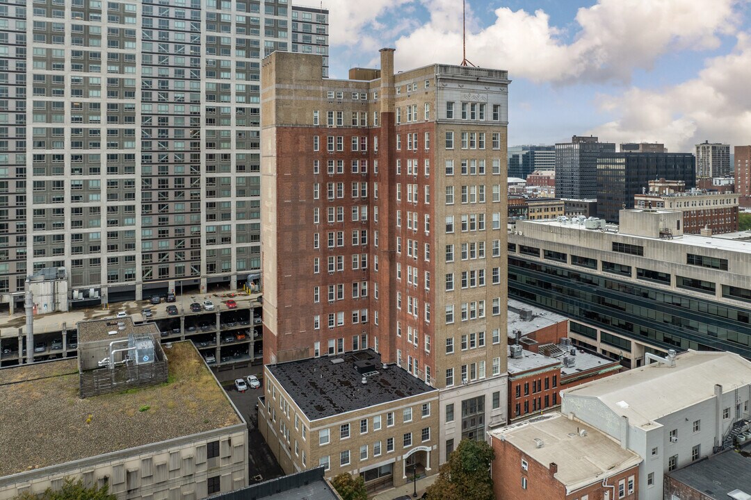 Condos at Center Court in New Haven, CT - Building Photo