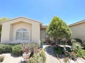 68583 La Medera Rd in Cathedral City, CA - Building Photo - Building Photo
