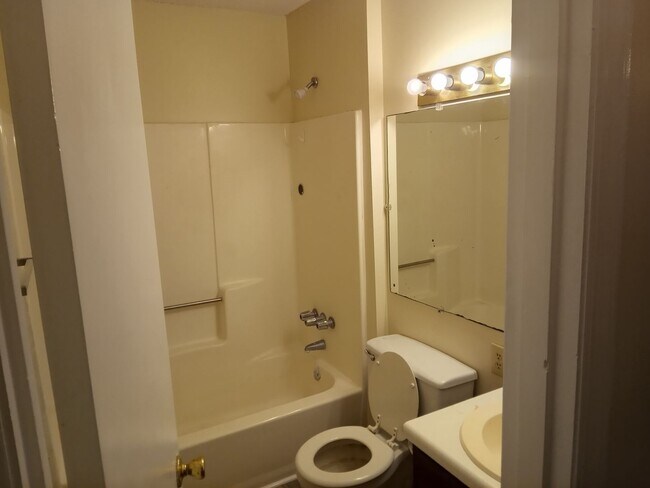 804 N Washington St in Sylvester, GA - Building Photo - Building Photo