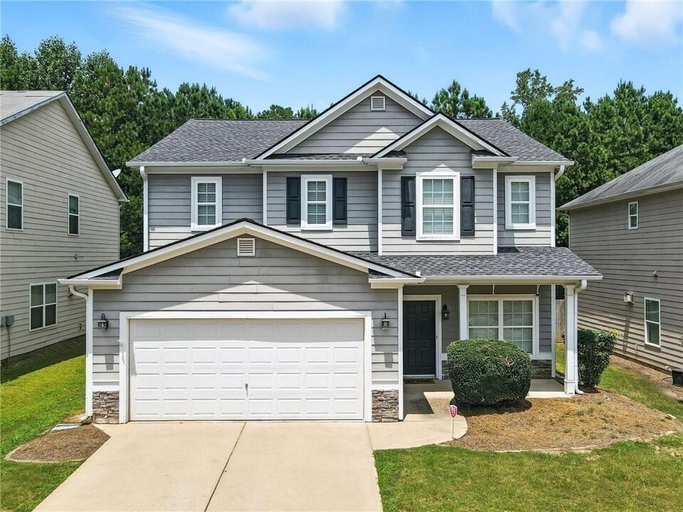 301 Parkmont Way in Dallas, GA - Building Photo