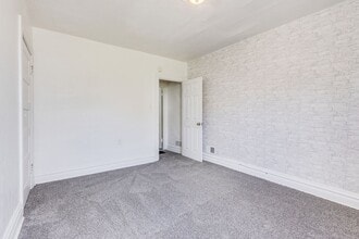 610 Ceres Wy in Pittsburgh, PA - Building Photo - Building Photo