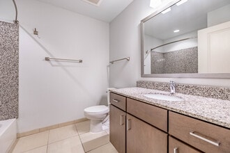 Newberry Lofts on 6th in Cincinnati, OH - Building Photo - Interior Photo