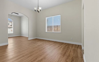 1277 Paradise Loop in Lemoore, CA - Building Photo - Building Photo