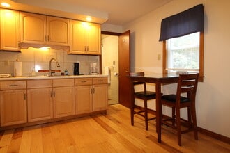 48 Miller St in Oneonta, NY - Building Photo - Building Photo