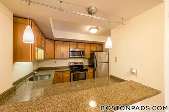 345 Franklin St, Unit 107 in Cambridge, MA - Foto de edificio - Building Photo