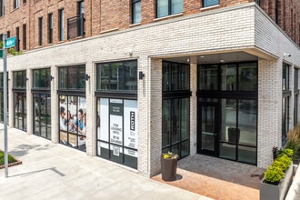 Jaeger Square in Columbus, OH - Foto de edificio - Building Photo