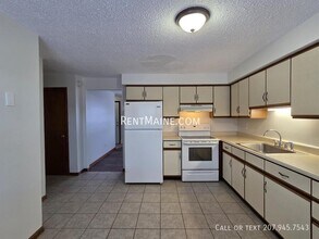 2 Hartley St in Lewiston, ME - Building Photo - Building Photo