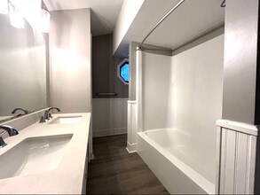 155 E Main St in Victor, NY - Foto de edificio - Building Photo