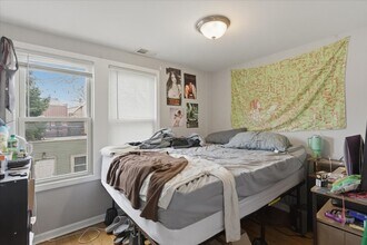 3727 N Ashland Ave, Unit 3 in Chicago, IL - Building Photo - Building Photo