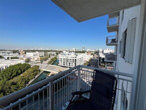 1688 West Ave in Miami Beach, FL - Building Photo - Building Photo