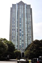 The Concorde in Atlanta, GA - Building Photo - Building Photo