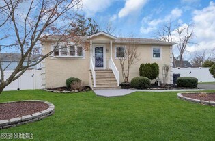 2317 South St in Toms River, NJ - Building Photo