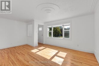 109 Donald St in Ottawa, ON - Building Photo - Building Photo