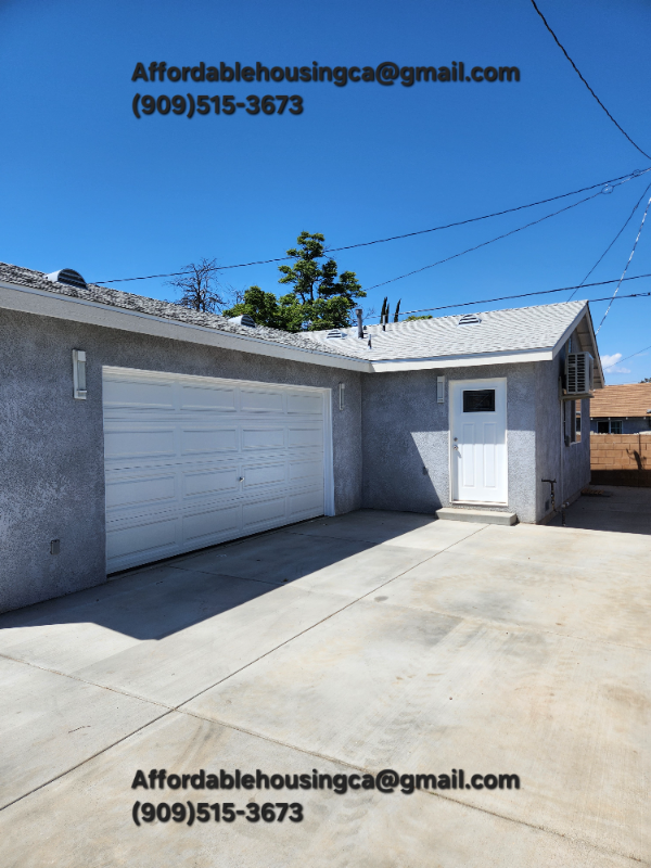 property at 915 W 8th St