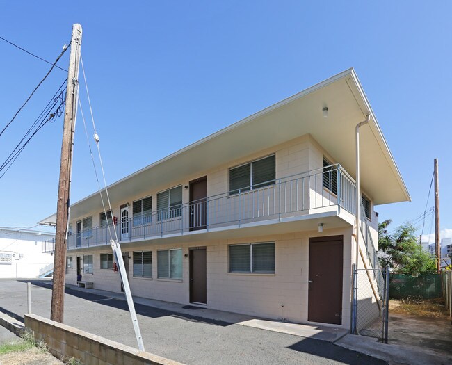 743 Mahiai St in Honolulu, HI - Building Photo - Building Photo