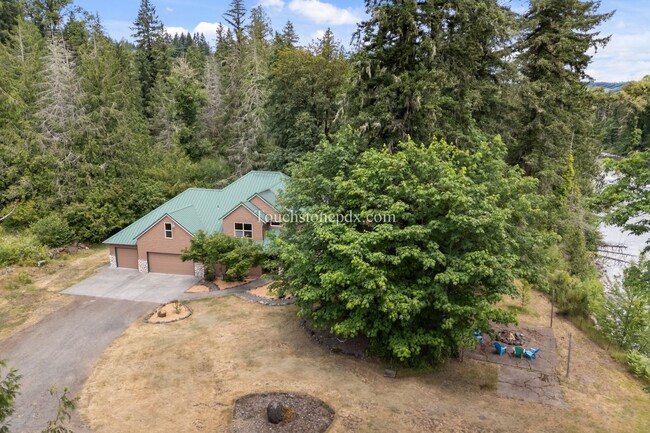 39020 SE Serban Rd in Sandy, OR - Building Photo - Building Photo