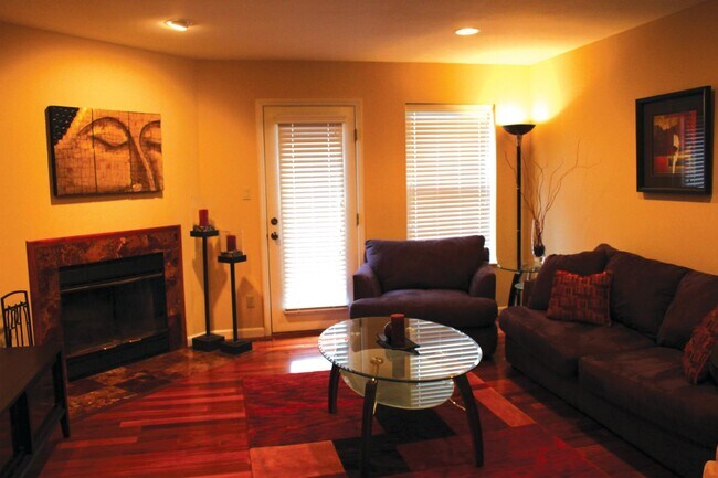 property at 903 Quail Meadows Ct