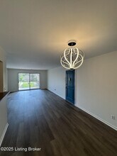 716 Highwood Dr in Louisville, KY - Foto de edificio - Building Photo