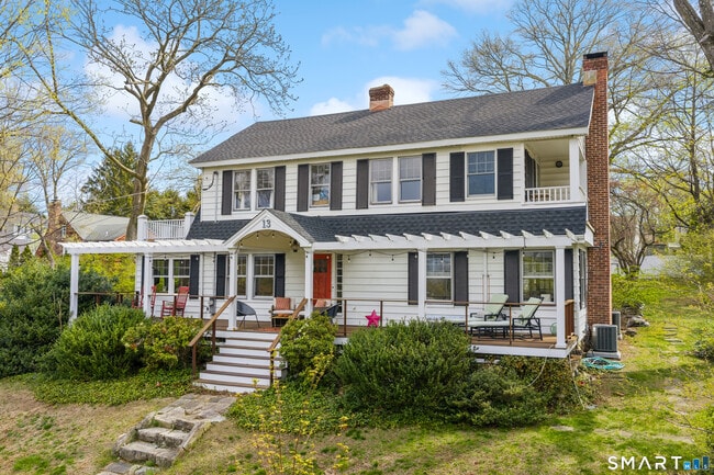 13 Birch St in Norwalk, CT - Building Photo - Building Photo
