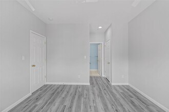 1410 Half Moon Bay Dr in Croton-on-Hudson, NY - Building Photo - Building Photo