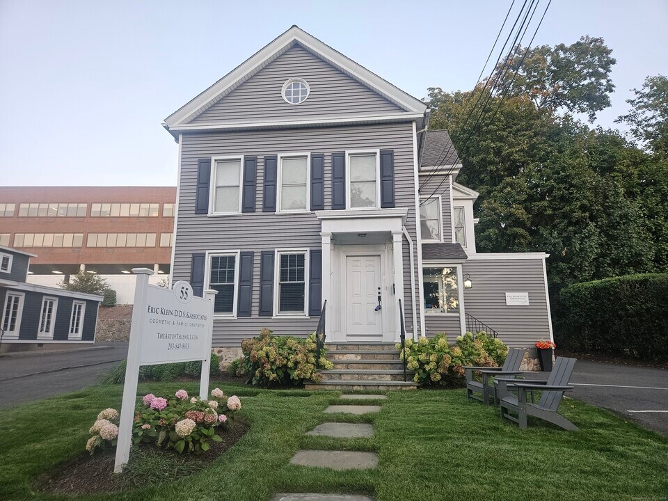 55 East Ave in Norwalk, CT - Building Photo