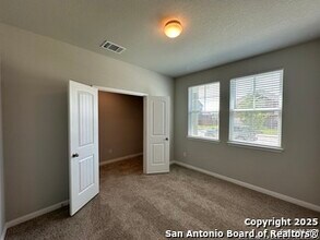 1621 Misty Elm St in San Antonio, TX - Building Photo - Building Photo