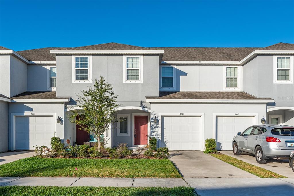 7011 Summer Holly Pl in Riverview, FL - Building Photo