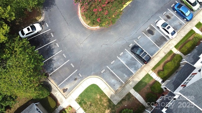 1777 Forest Side Ln in Charlotte, NC - Building Photo - Building Photo