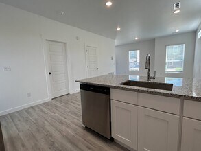 960 Ventnor Ave in Centerton, AR - Building Photo - Building Photo