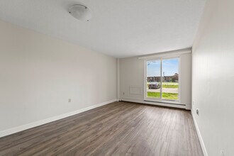 50 Merritt Ave in Chatham, ON - Building Photo - Building Photo