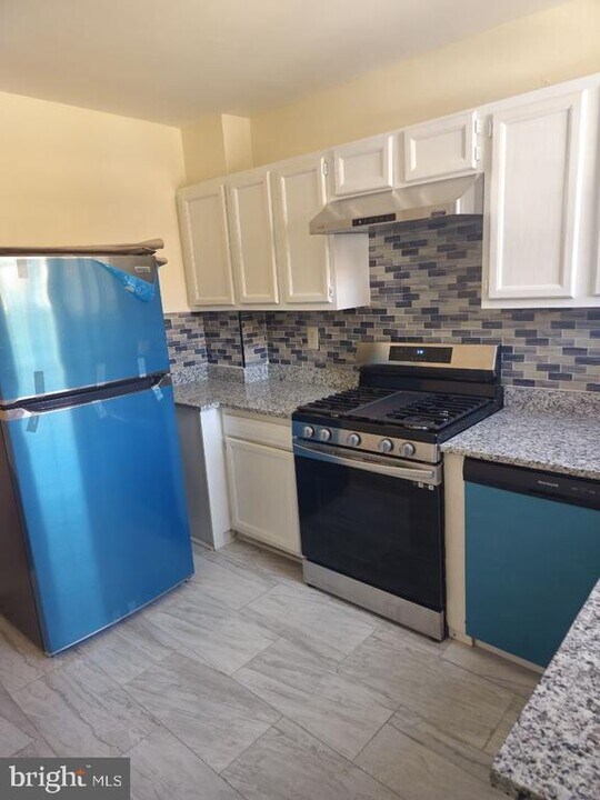 3914 Gelston Dr in Baltimore, MD - Building Photo