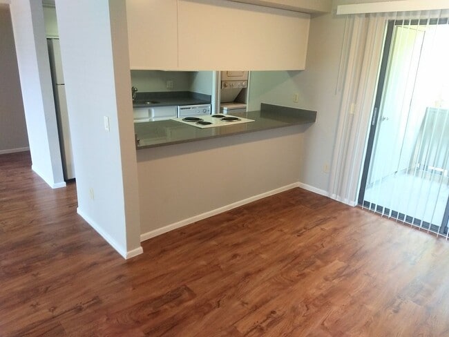 property at 1402 E Guadalupe Rd