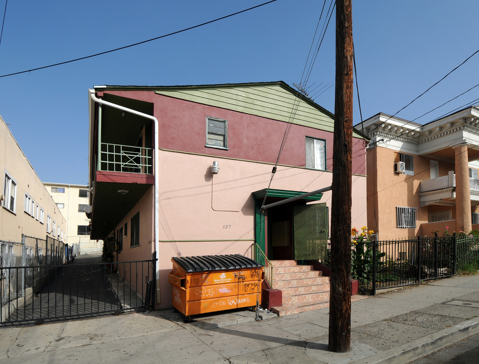 327 S Union Ave in Los Angeles, CA - Foto de edificio