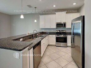 2856 Coach Manors Way in New Port Richey, FL - Foto de edificio - Building Photo