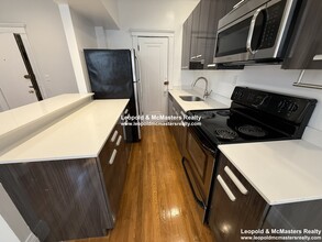 15 Park Dr in Boston, MA - Building Photo - Building Photo