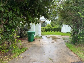 311 S Morgan Ave in Broussard, LA - Building Photo - Building Photo