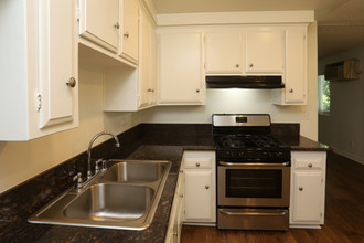 Park Cerritos Apartments in Stanton, CA - Building Photo - Interior Photo