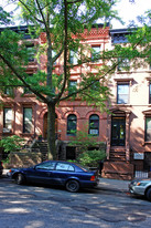 224 17th St Apartments