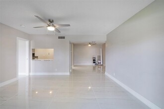 4013 N Ocean Dr, Unit 107 in Fort Lauderdale, FL - Building Photo - Building Photo