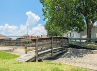 970 Collin Cir photo'