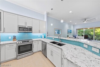 1285 Sweetwater Cove in Naples, FL - Building Photo - Building Photo