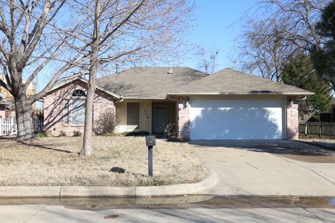 116 Misty View Ln in Roanoke, TX - Building Photo