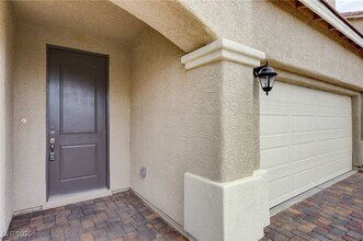 1614 Visible St in North Las Vegas, NV - Building Photo - Building Photo