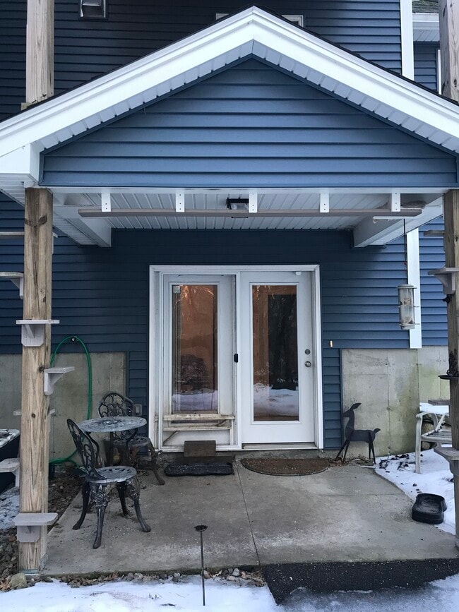 5 Emma Way, Unit 5 Emma Way in Wilmington, MA - Building Photo - Building Photo