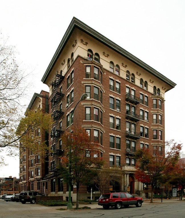 Chesterfield Apartments in Richmond, VA - Building Photo - Building Photo