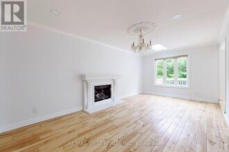 16 Prince Edward Blvd in Markham, ON - Building Photo - Building Photo