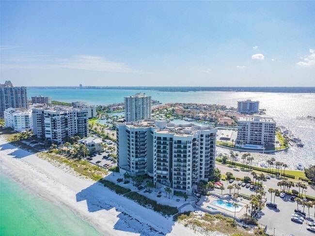 1600 Gulf Blvd, Unit 1016 in Clearwater, FL - Building Photo - Building Photo