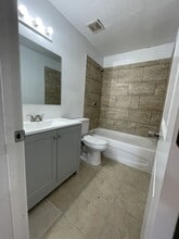 727-729 Pineville Ln in Lakeland, FL - Building Photo - Building Photo