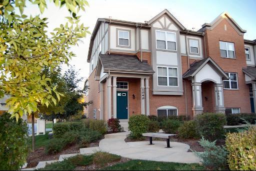 property at 1040 N Claremont Dr