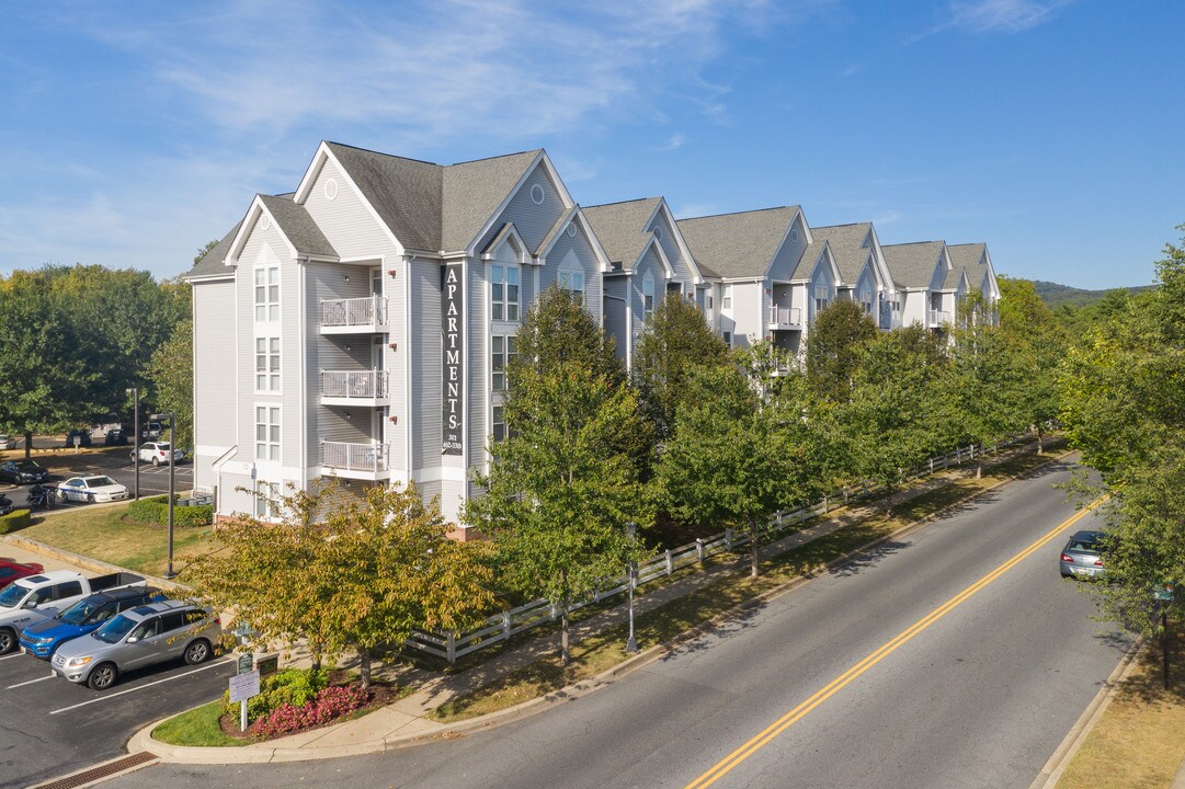 The Residences at the Manor Apartments in Frederick, MD - Building Photo